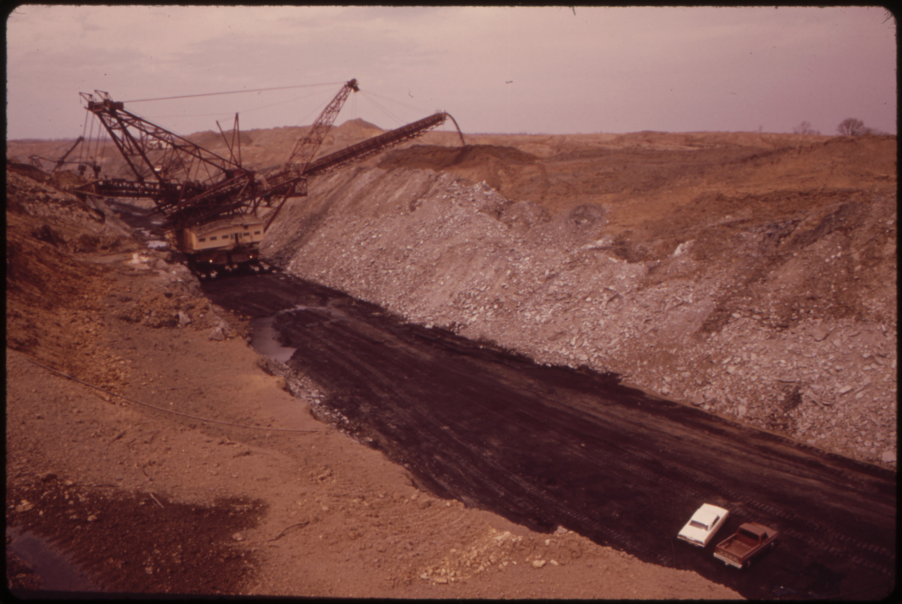 machinery strip mining