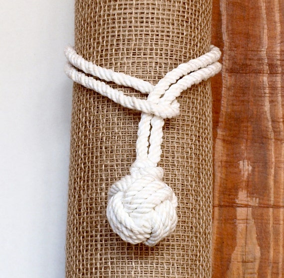 rope tying bondage knot monkey
