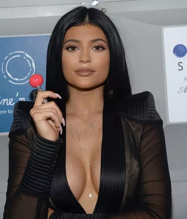 does jenner fake boobs have kylie