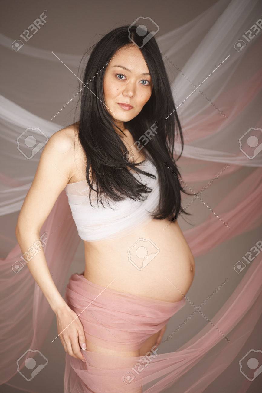 naked pregnant women asia